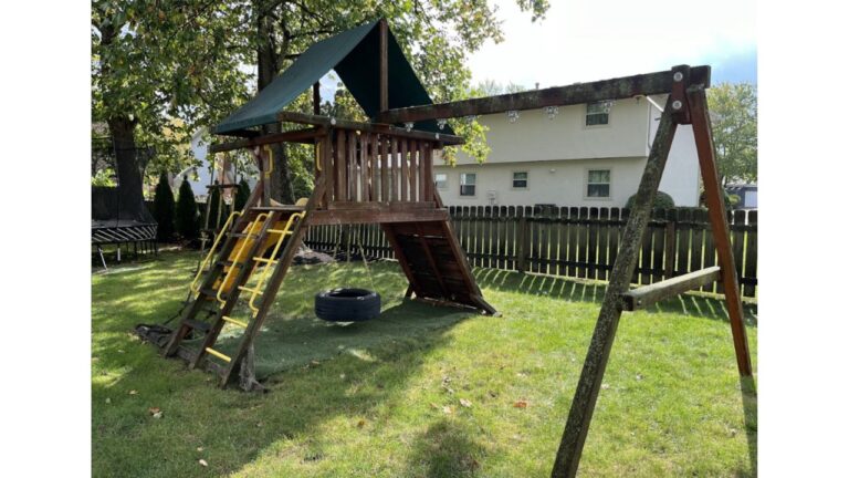 playset play set swing set swingset jungle gym playground removal demo disposal haul away off